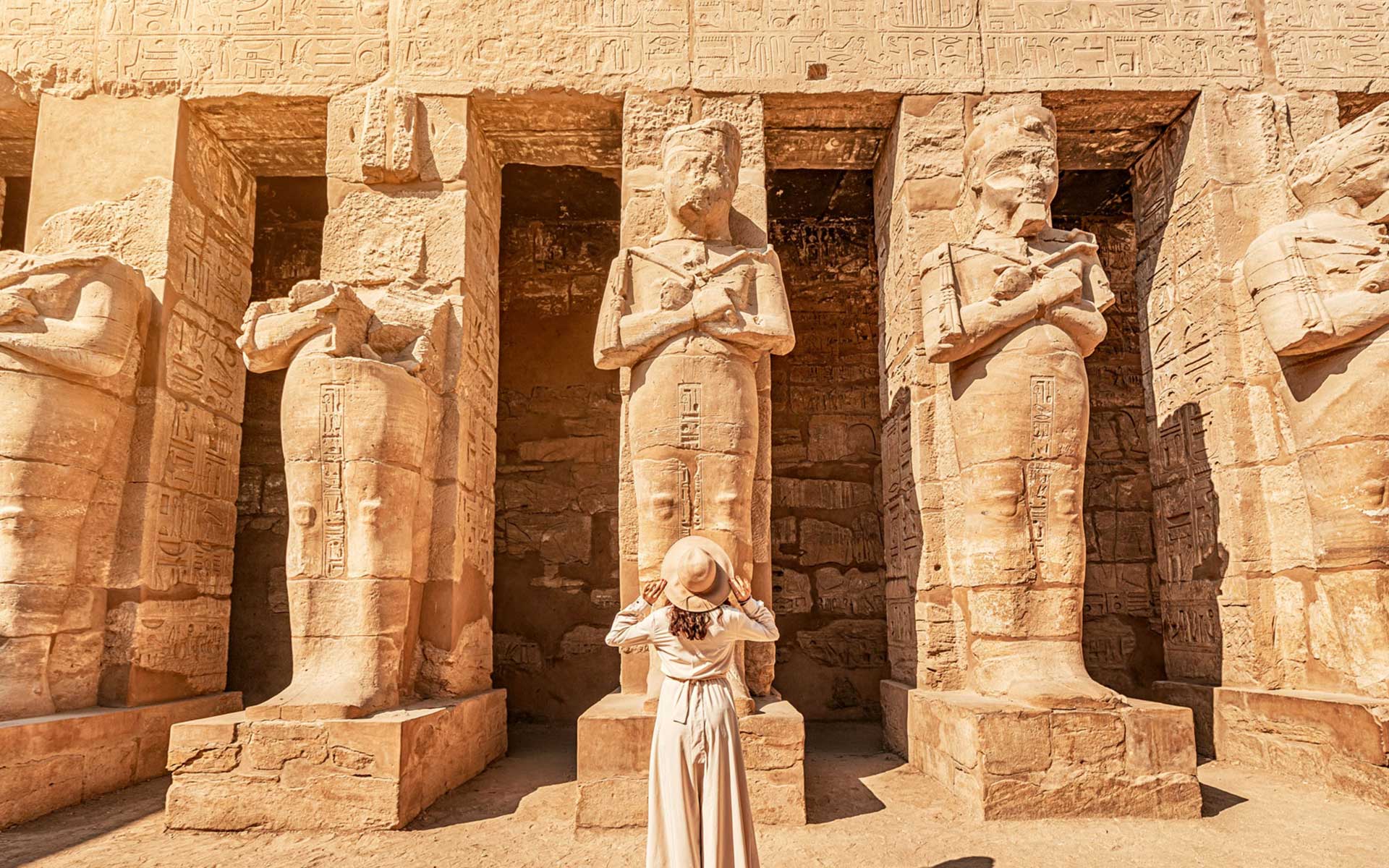 woman_in_awe_of_abu_simbel_temples